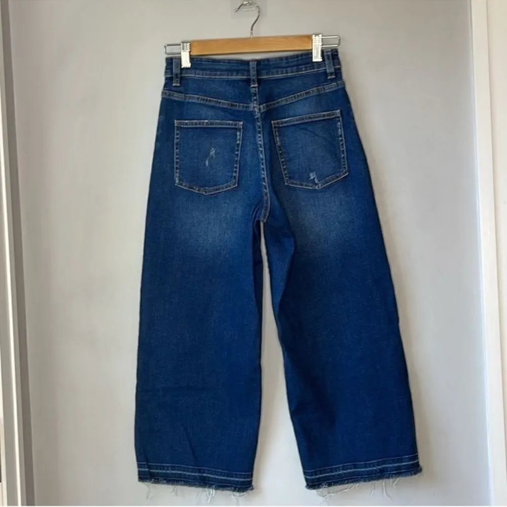 Uniqlo Wide Leg Crop Jeans Raw Hem High Rise - Image 2