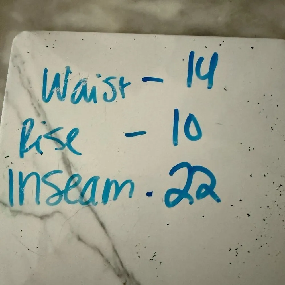 Tail Women’s 8 Black Cropped Athletic Pants - Image 4