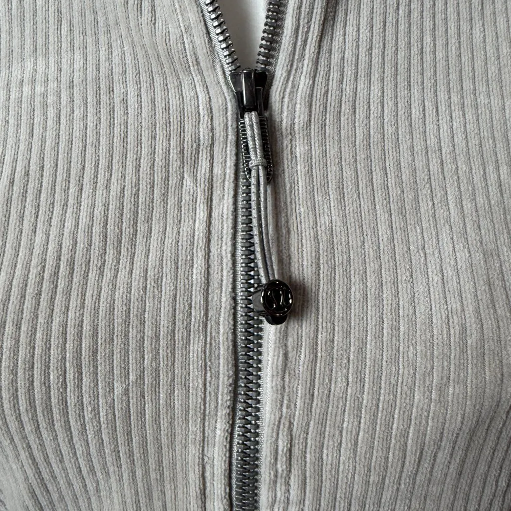 Lululemon Velvet Cord Scuba Jacket & Wide Leg Pants Riverstone Taupe Size 6/8 - Image 4