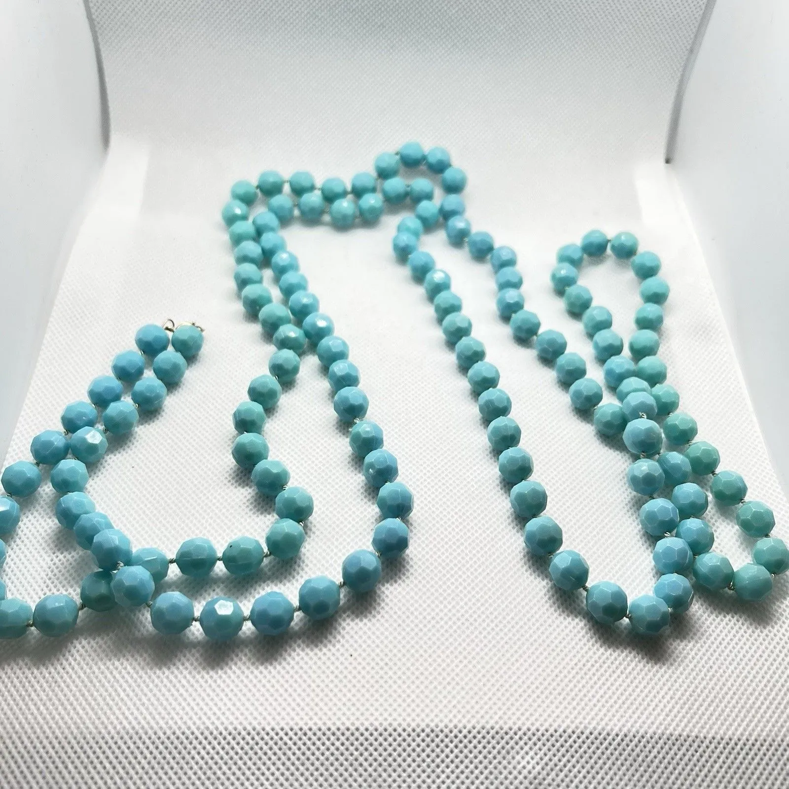 Gorgeous 1960s Vintage Blue Molded Plastic Hexagonal Beaded Vintage Necklace 62" - Image 7