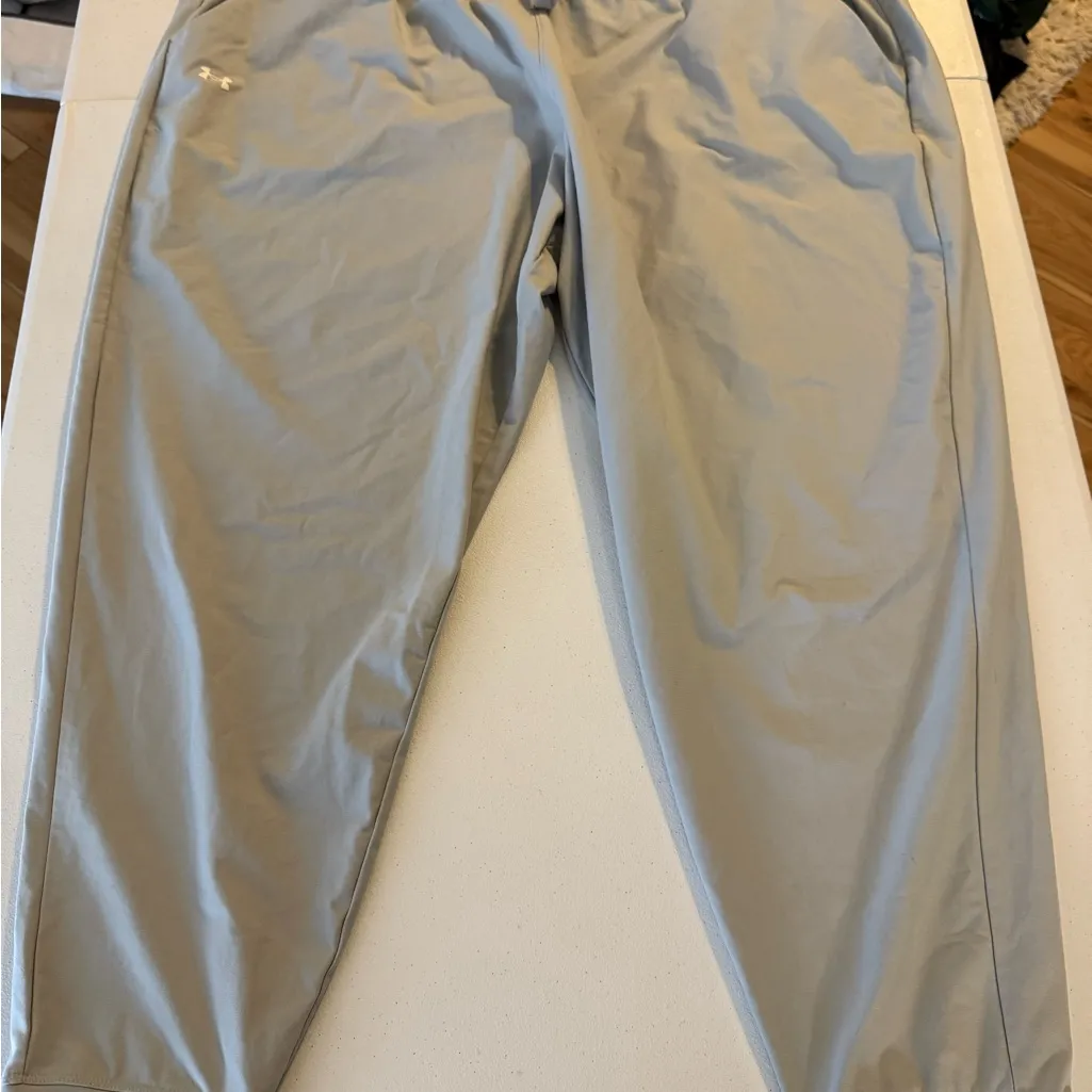 Under Armour Vanish Joggers Womens Size Small Grey Active Pants Pull-On 2x plus - Image 3