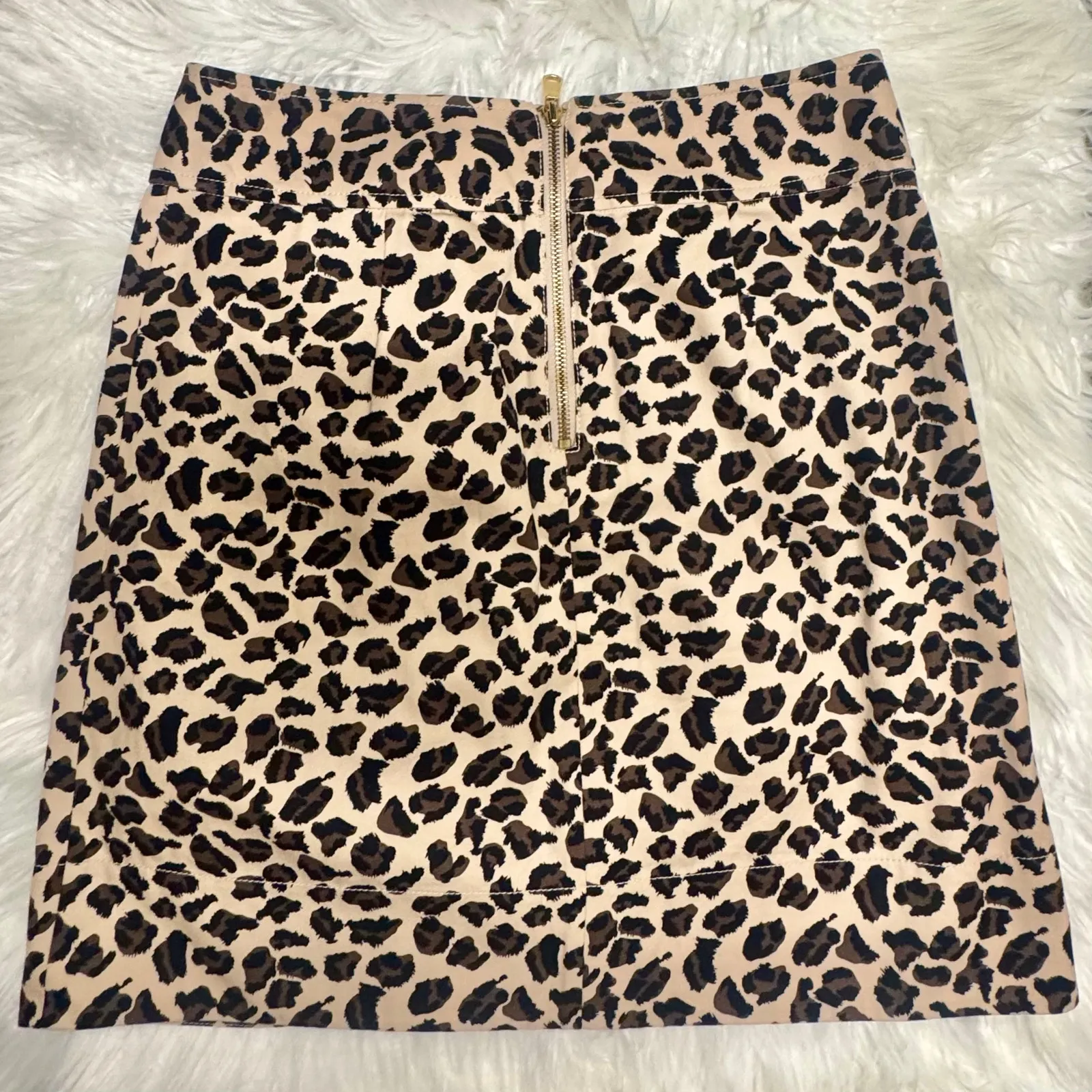2010s Marc by Marc Jacobs Cheetah Print Cotton Mini Skirt Gold Zip Pleated Sz 4 - Image 4