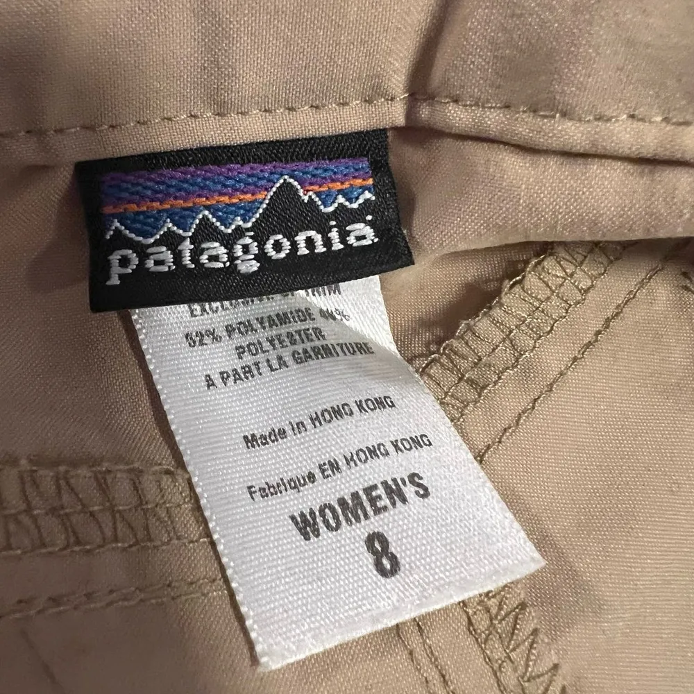Patagonia Women's Inter Continental Capris Size 8 - Image 5