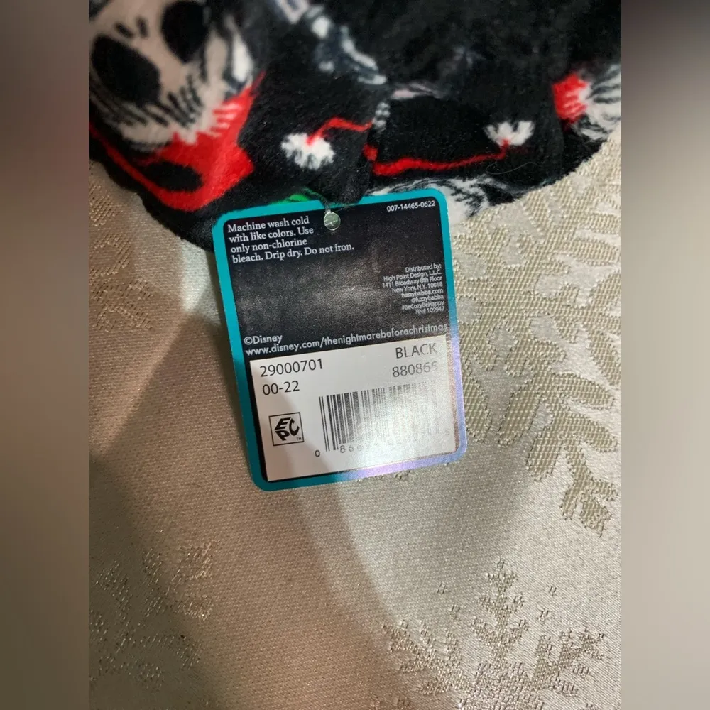 Jack Skellington Holiday Slipper Socks - Image 4