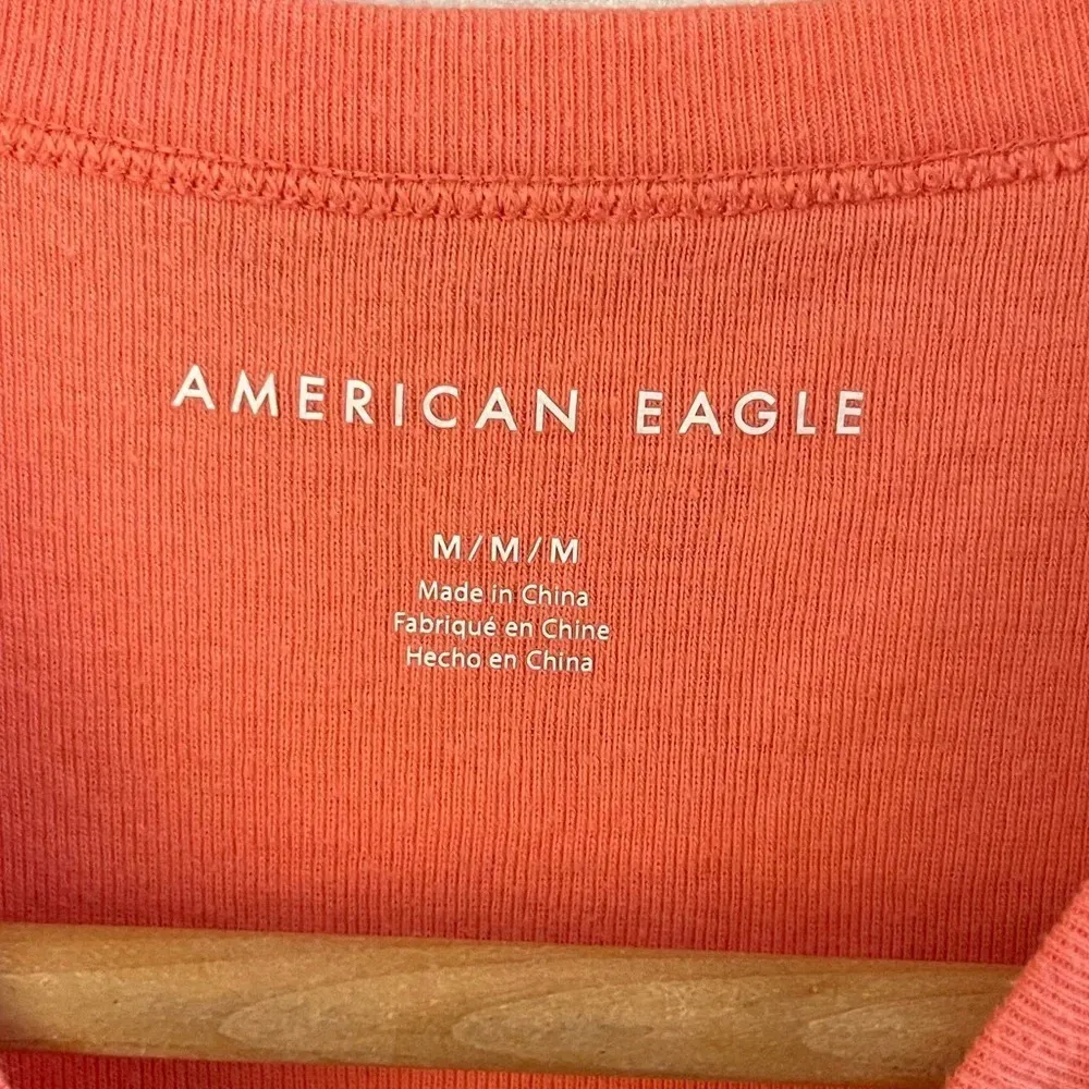 Women’s American Eagle Orange colored cropped t-shirt Medium - Image 4