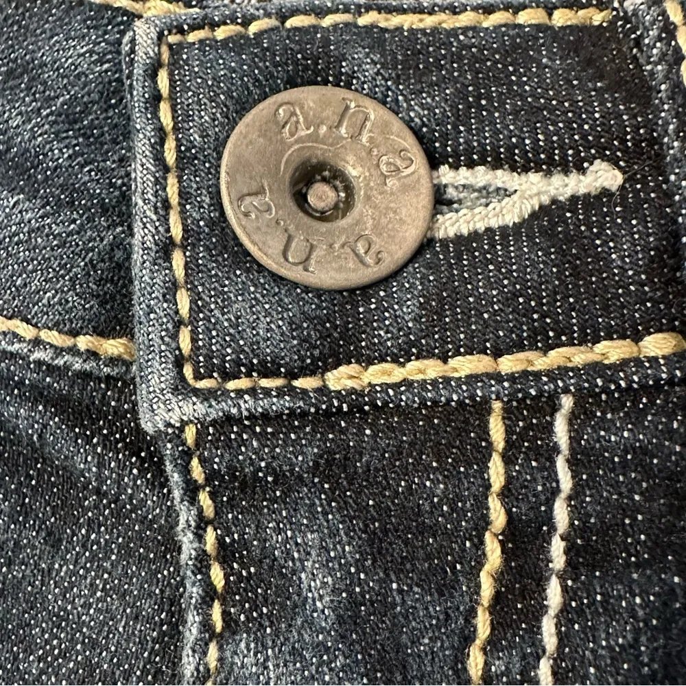 a.n.a Denim Bermuda Shorts Womens 6 - Image 9