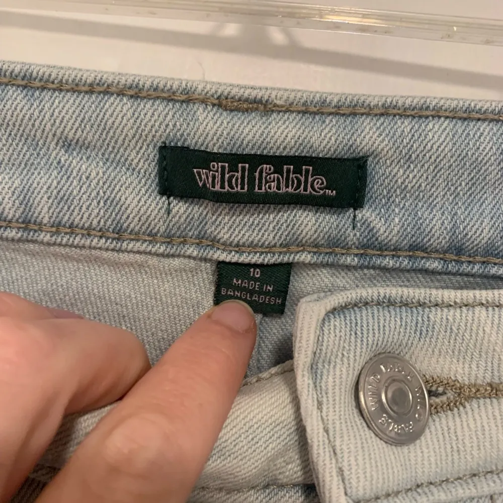 Wild fable | highest rise mom jean size 10 - Image 5