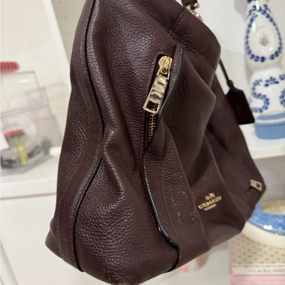 Coach Scout Hobo shoulder bag pebble leather pockets plum chocolate brown - Image 10