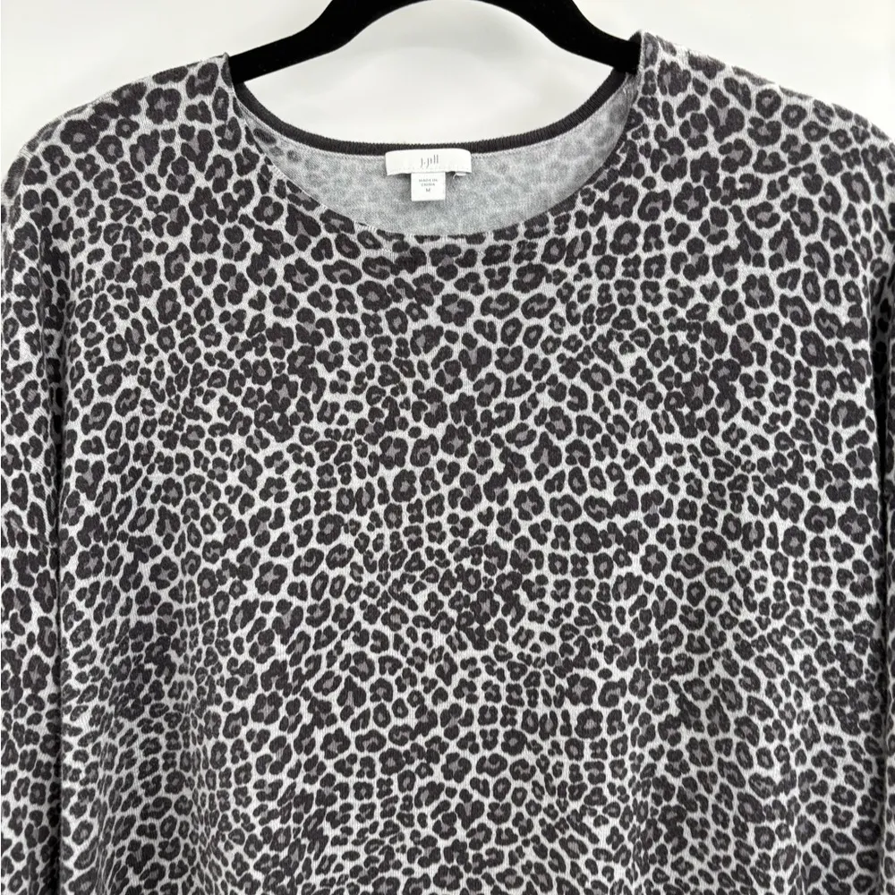 J Jill Gray Cotton Blend Animal Print Leopard Thin Knit Sweater Size Large - Image 3