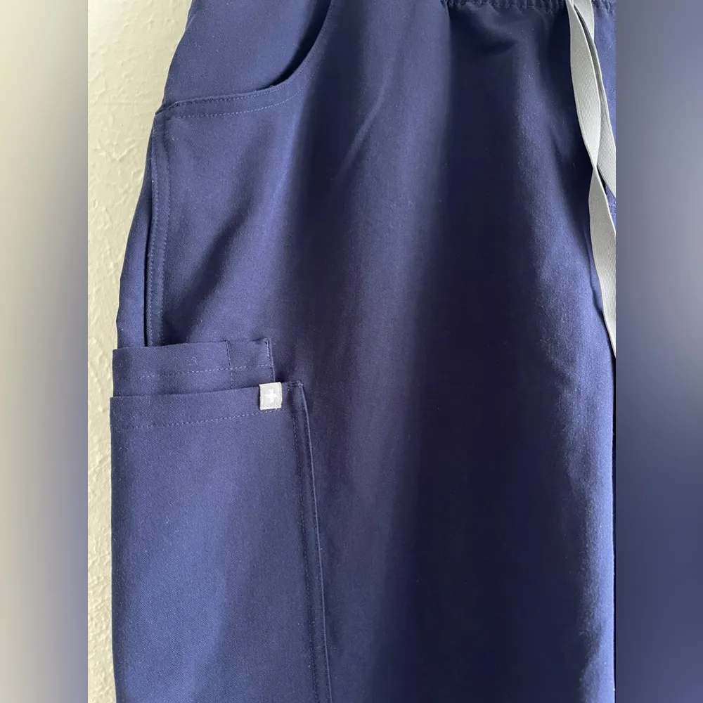 FIGS Women’s Kade Cargo Scrub Pant in Navy Blue Nurse Medical Size XL - Image 7