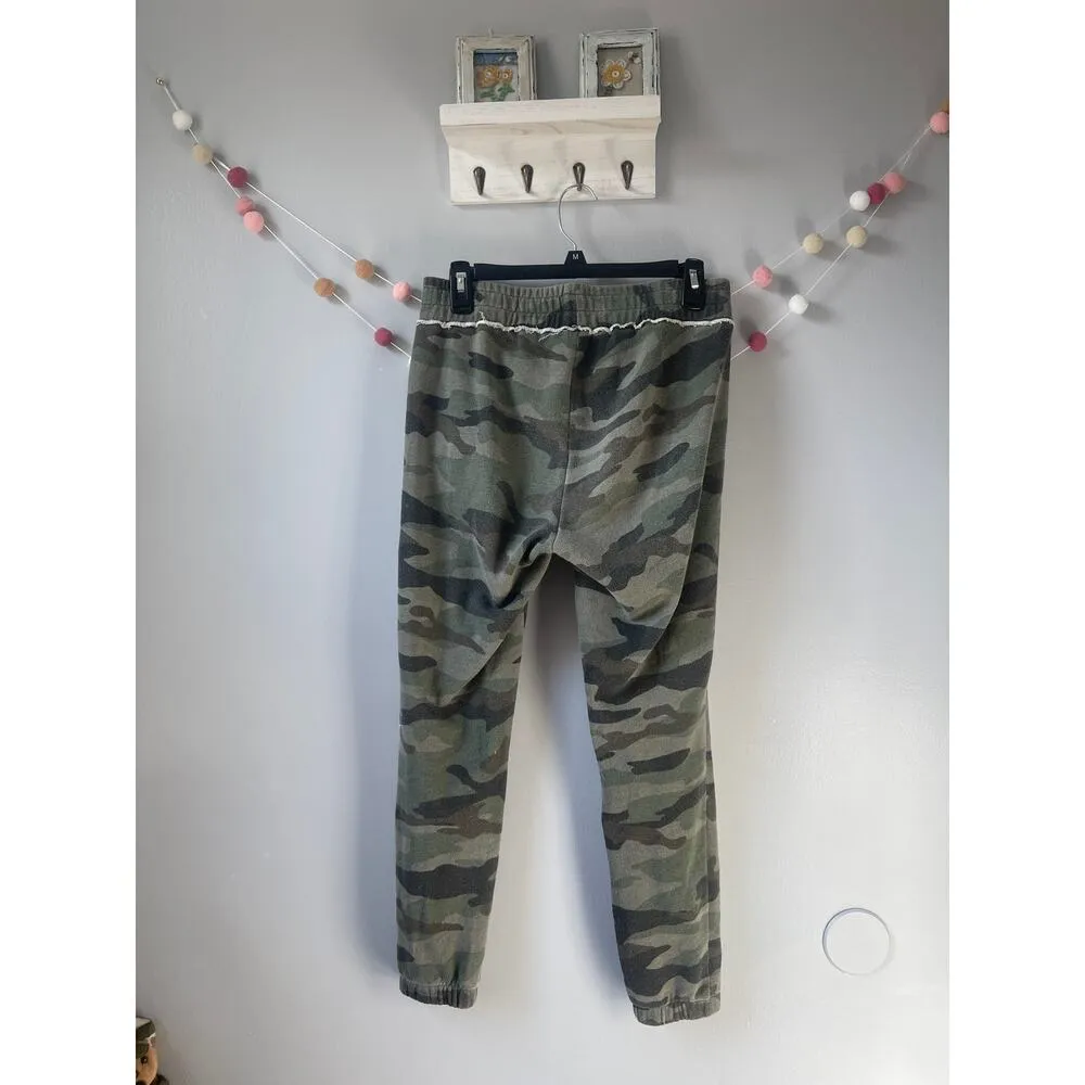 BB Dakota Steve Madden Green Camo Jogger Pants - Image 4