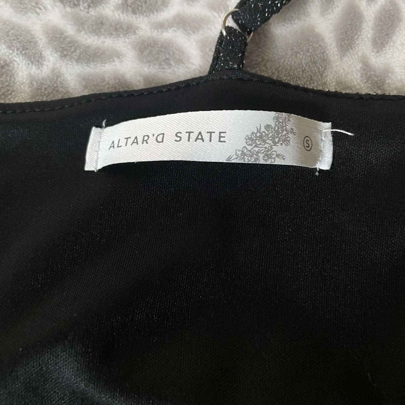 Altar'd‎ State Glitter Tulip Mini Dress Small Black VNeck Party Event Sparkly - Image 2