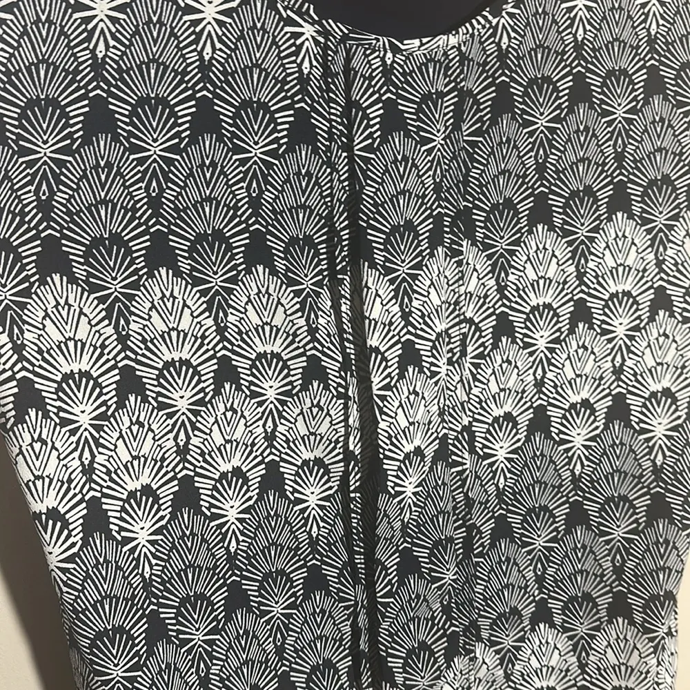 Ann Taylor Navy White‎ Printed Career Top | Petite Medium - Image 2