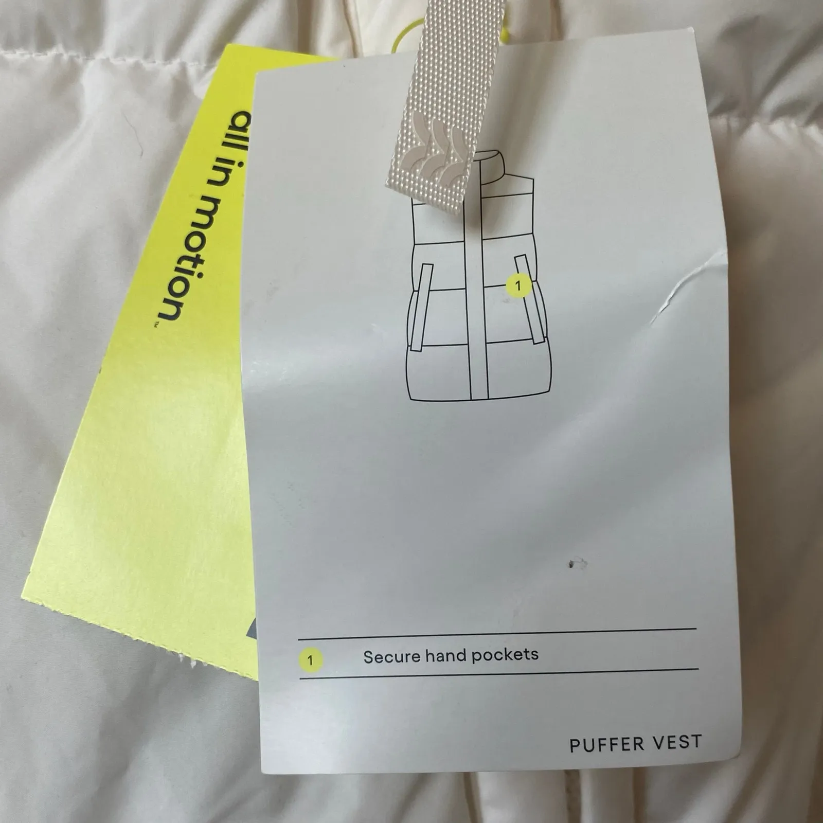 NEW ALL IN MOTION Women's Puffer Vest White Large Zip Front & Snap Closure - Image 5