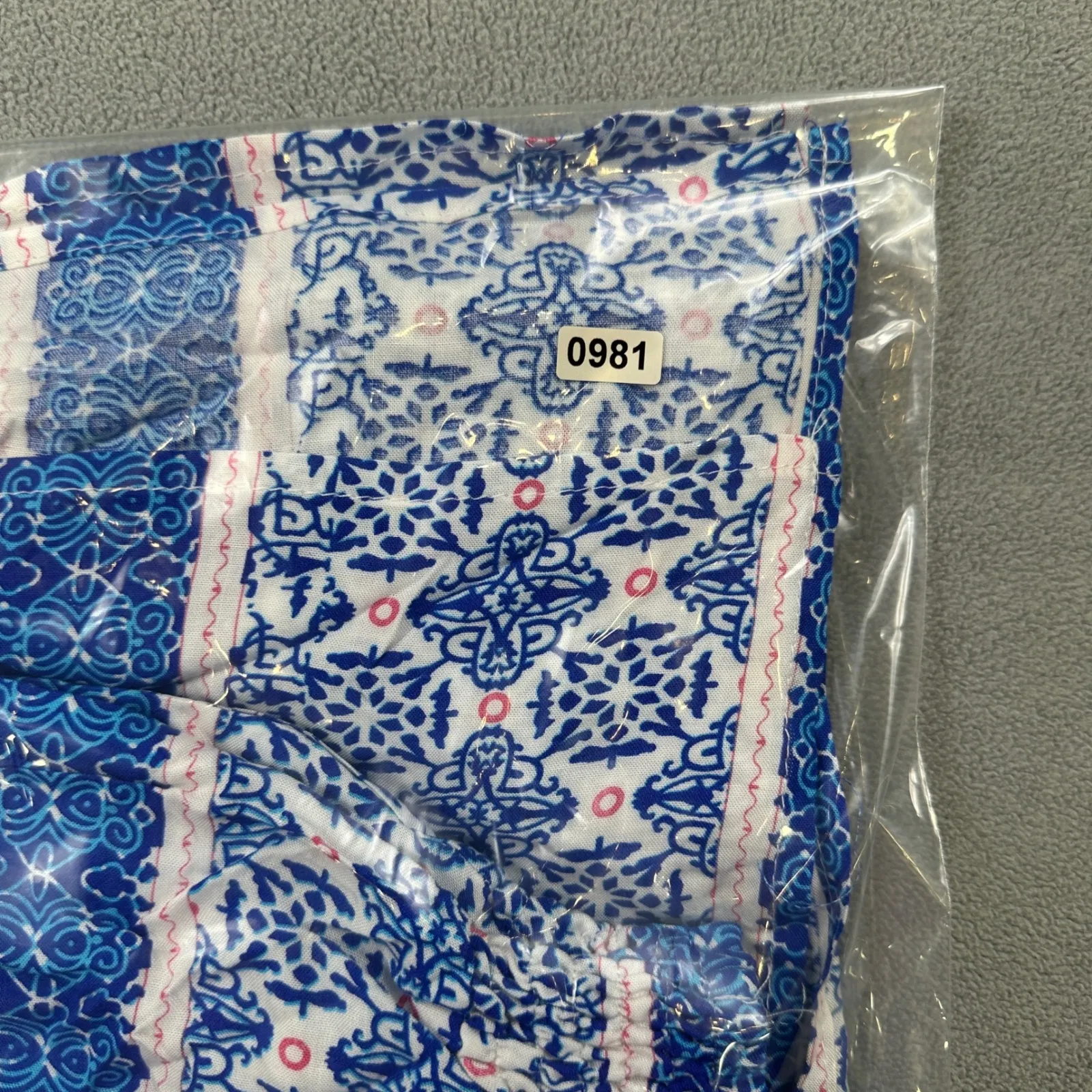 NWOT Oscar - Image 8