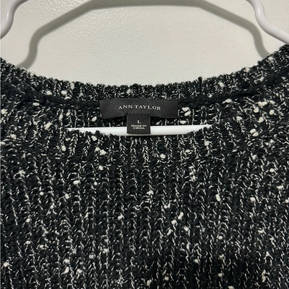 Ann Taylor Wool Blend Sweater Size Large Gray Crewneck Pullover - Image 2
