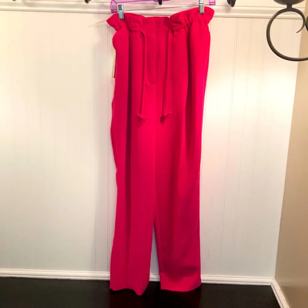 Aritzia NWT Wilfred draw string paper bag Alto pants sz M in fuchsia - Image 2