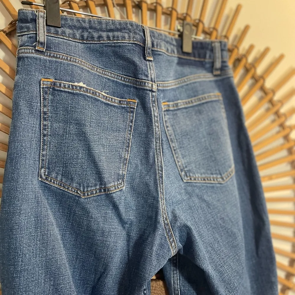 Abercrombie & Fitch Women’s High Rise The Mom Jean Curve Love in Dark Destroy 29 - Image 13