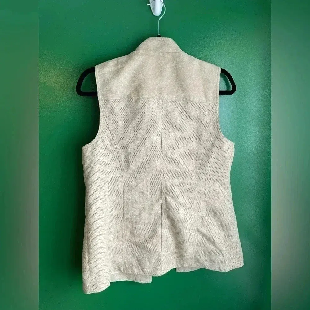 Chico’s Vegan Suede Vest Jacket Size‎ 0 Small EUC! - Image 4