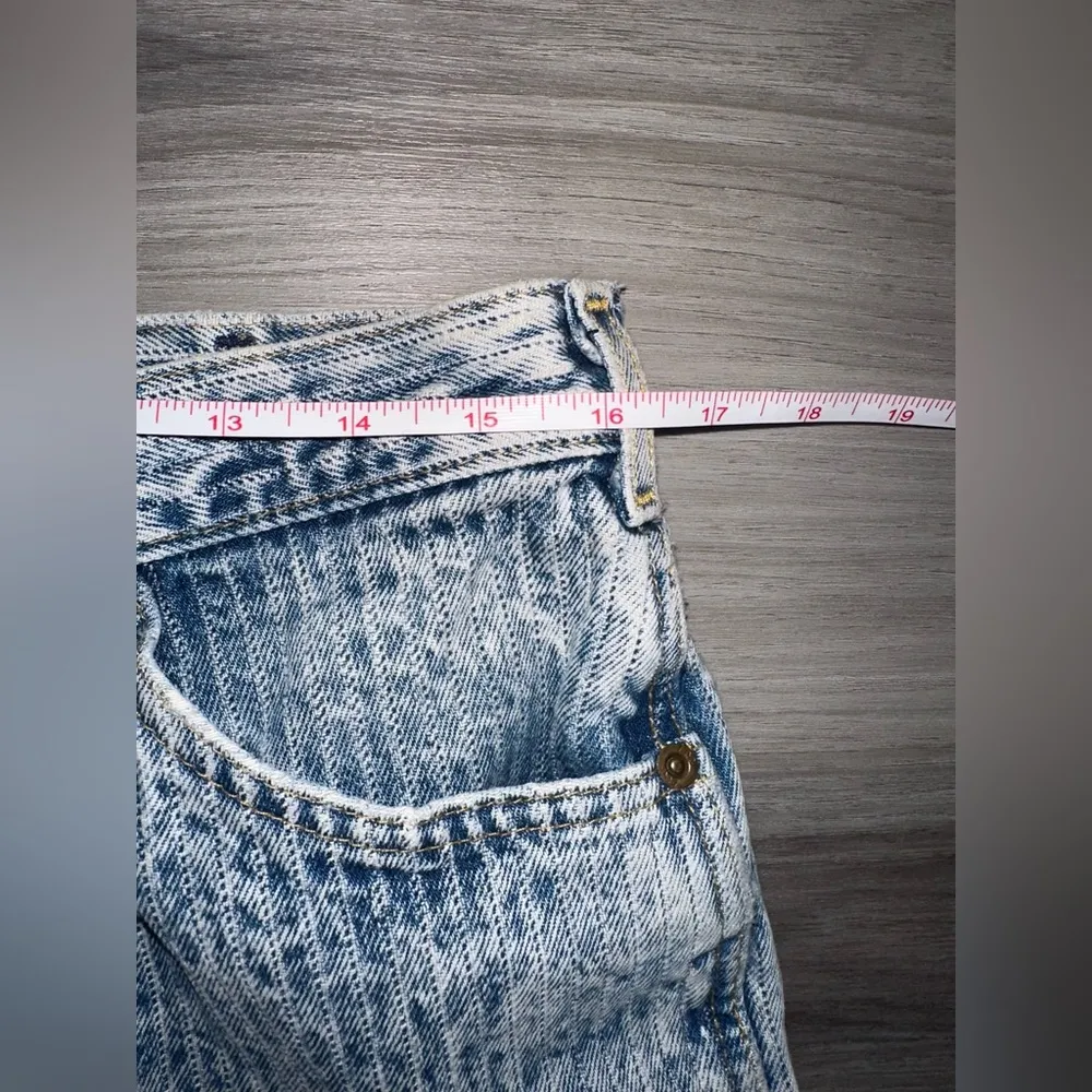 Vintage Lee Riders Faded 90s Light Blue Wide Straight Leg Women’s Jeans Size 31 - Image 7