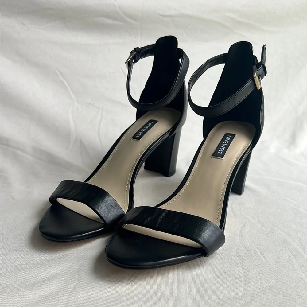 Nine West Women’s Pruce Block Heel Sandal Black Size 8.5M - Image 2
