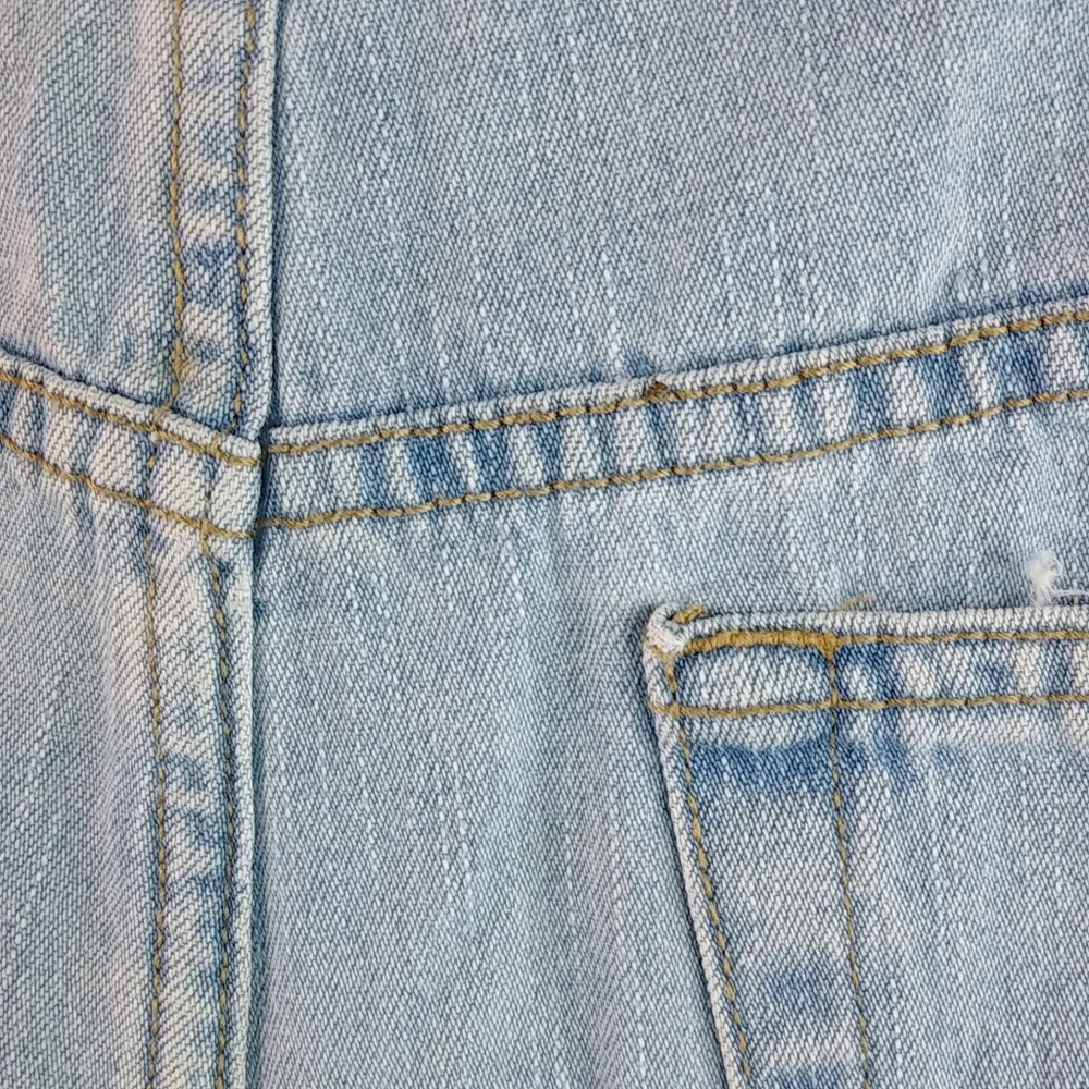 FG 16 Jeans Shorts Light Wash Plus - Image 4