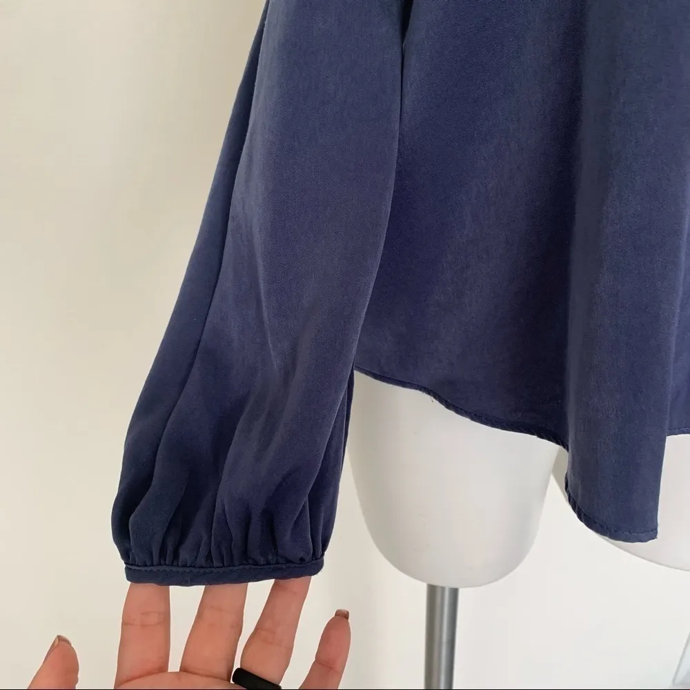 AQUA  cold shoulder satin silky BLOUSE TOP blue SMALL long sleeve - Image 6