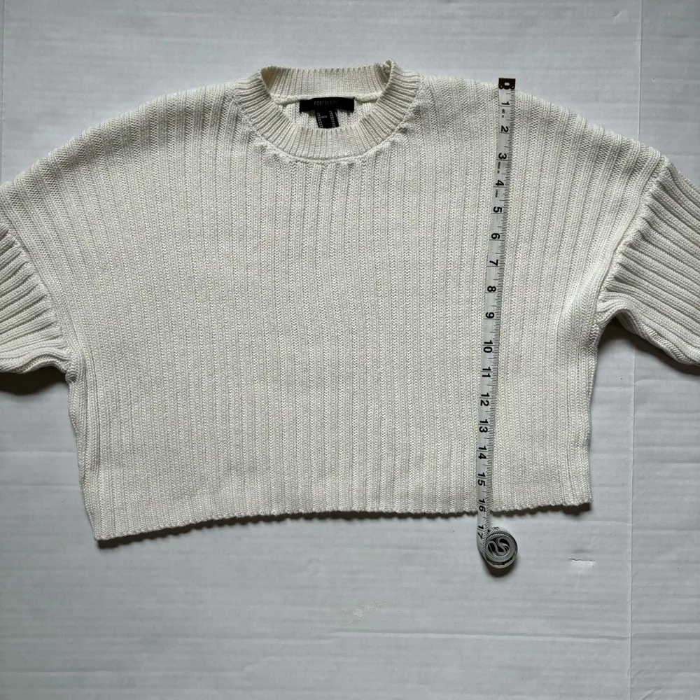 Forever 21- White Drop Sleeve Cropped Sweater XL - Image 3