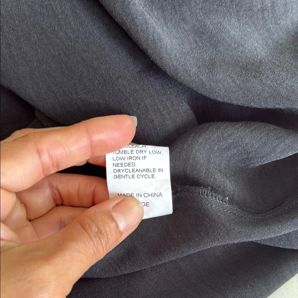 Elegant Black Maxi Dress with Timeless Appeal Size undefined - Image 11