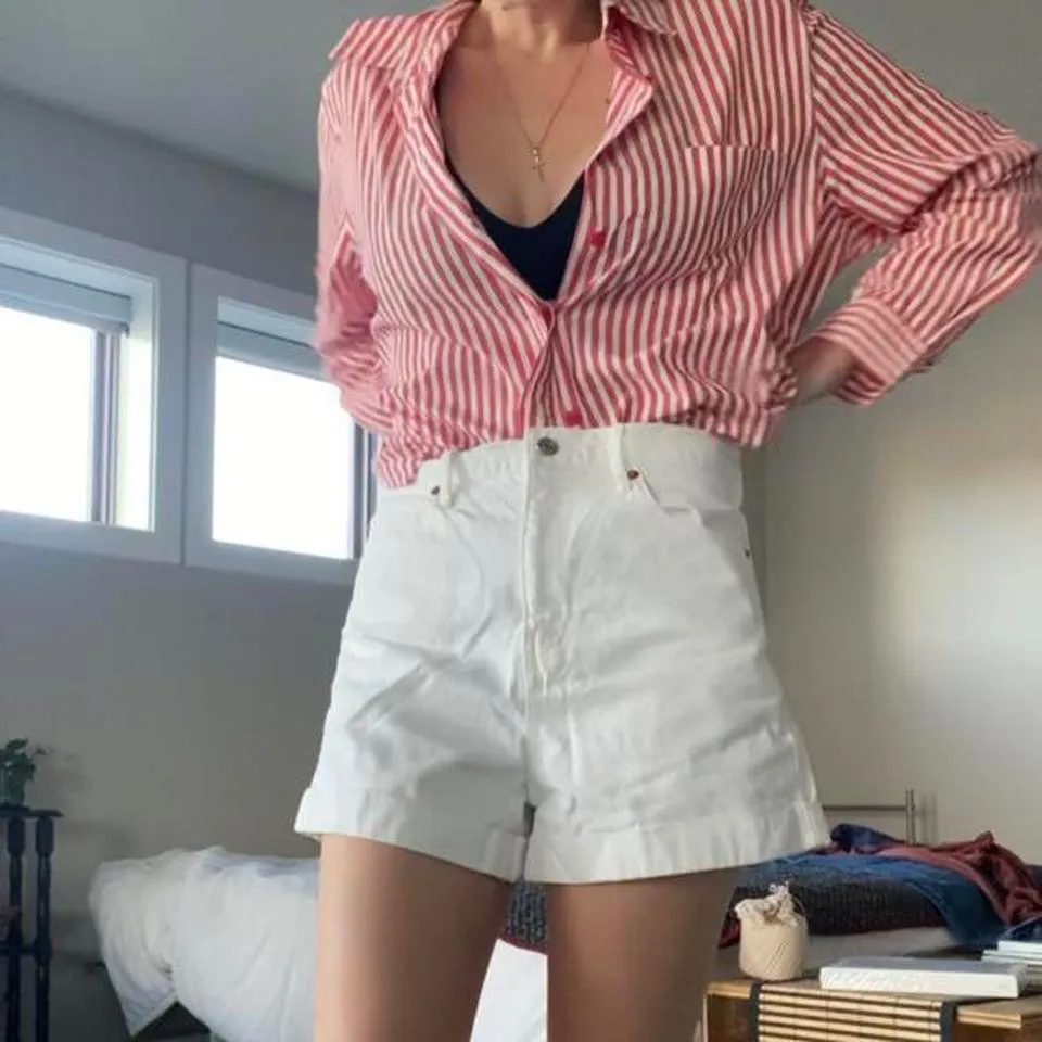 Red and white striped button down dress shirt 🔥 Size undefined - Image 4