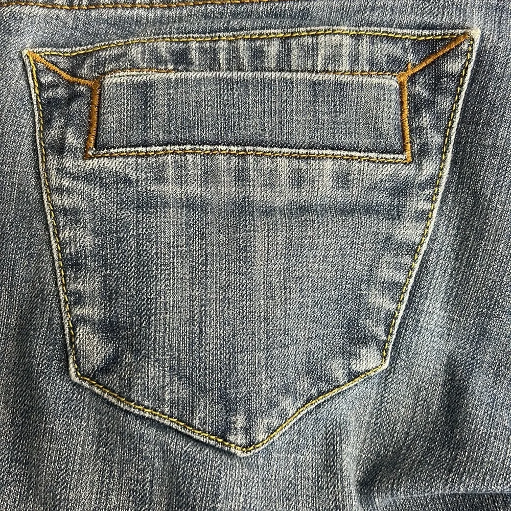 CAbi Style 347 straight leg, 2 button/zip, blue 5-pocket, women's jeans size 6 - Image 7