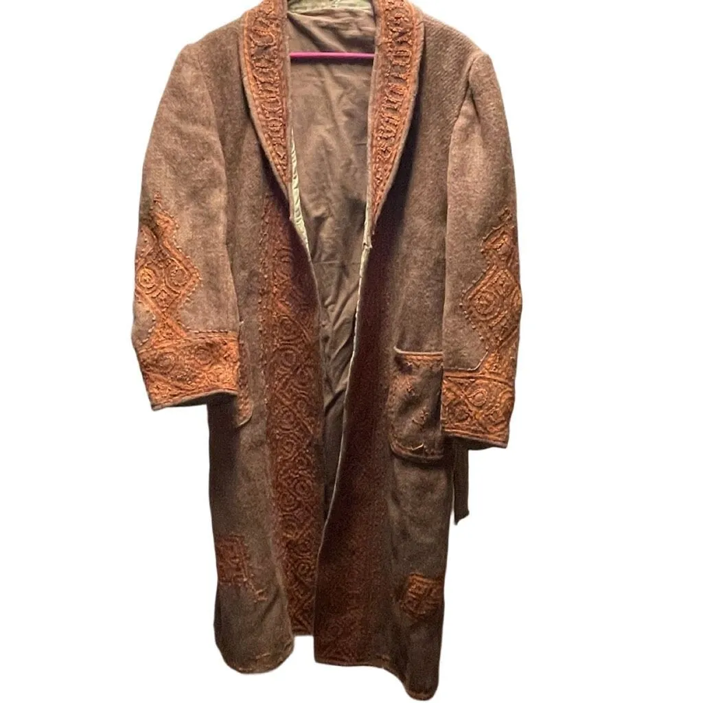 Vintage Western boho handmade size L embroidered wool midi coat. Sash tie. Tan Size L - Image 2