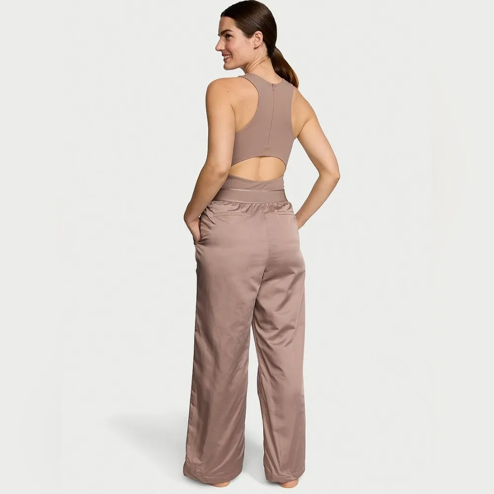 NWT Victoria's Secret VSXLux Glossy Sport Wide-Leg Jumpsuit Size XS - Image 3