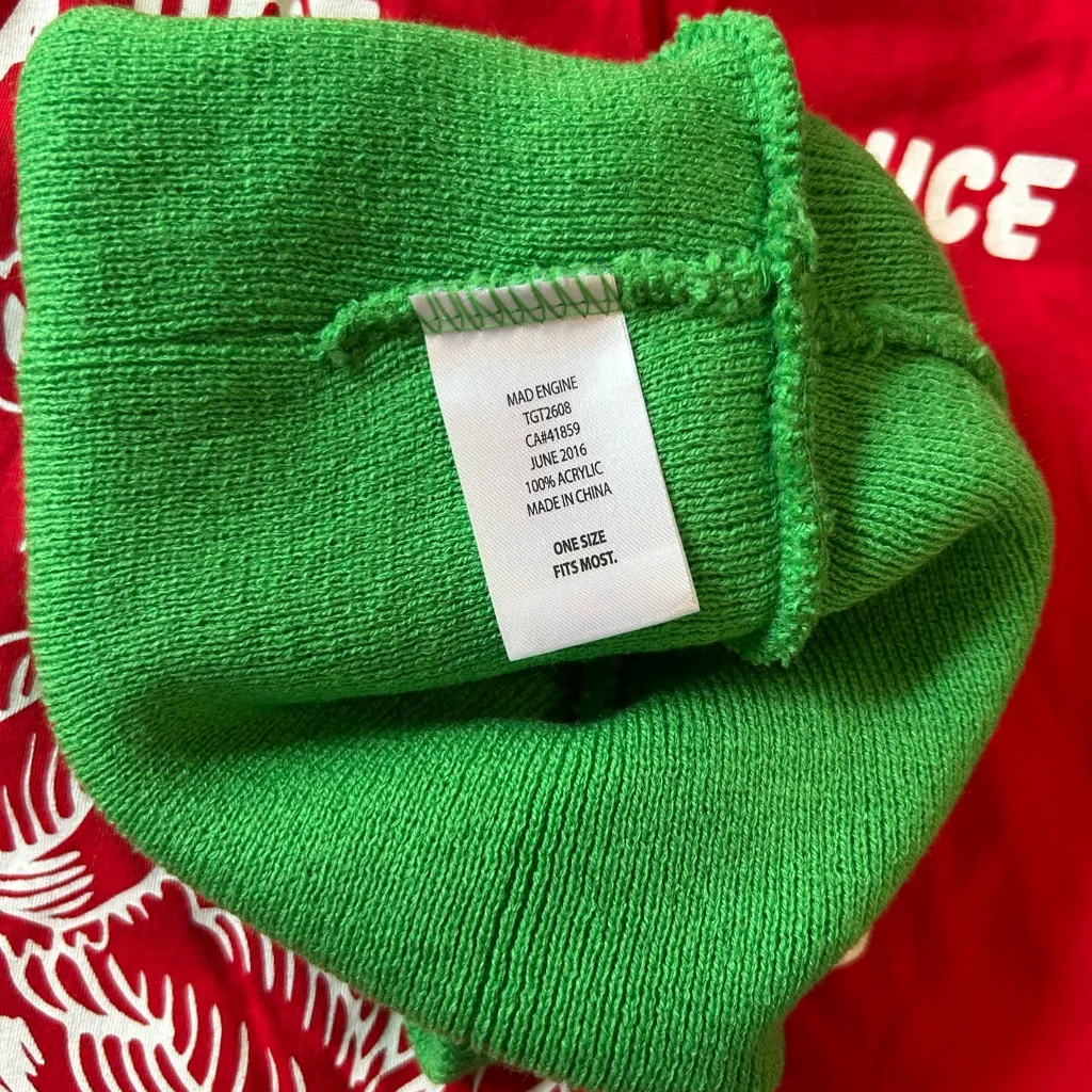 MAD Engine Red Sriracha Graphic Tee with Matching Green Cap Size M - Image 4