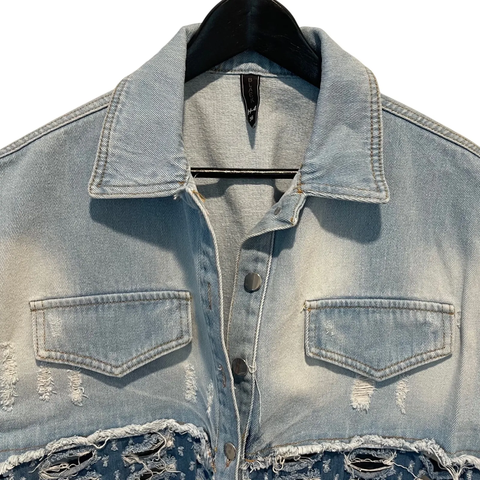 H4 Distressed Denim Sleeveless Ripped Raw Edge Jean Vest Women's Fashion Size 36 Blue Size L - Image 2