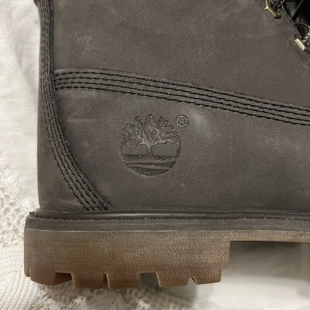 Timberland Leather Lace Up Boots A12LH Hidden Wedge Women’s Size 8 Wolf Gray - Image 4