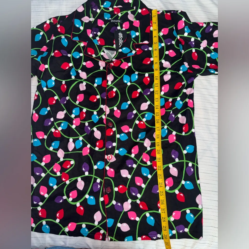 #FOLLOWME Unisex Pajama Top Black Christmas Lights Print Cotton NWT – Size M Size M - Image 8