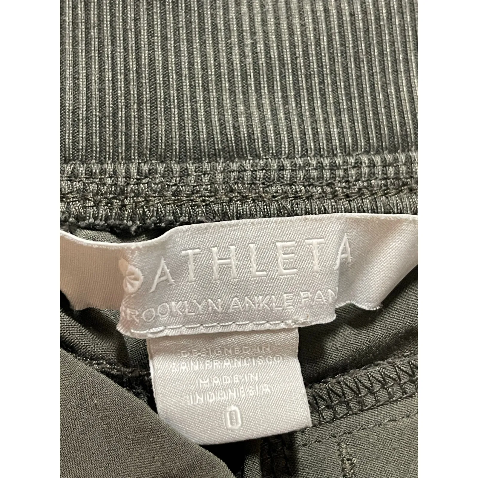 Athleta Brooklyn Ankle Women's Green High Waisted Tapered Trousers Pants Size 0 - Image 6