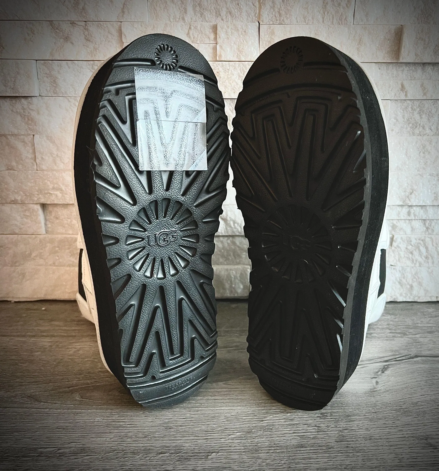 UGG Neumel Platform Chelsea Boot - Image 7