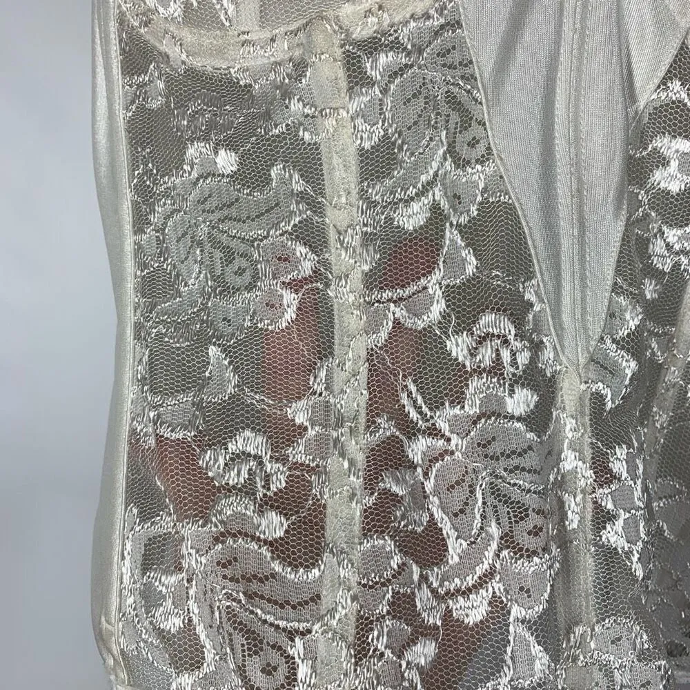 Carnival Style 437 Full Figure Tuxedo Torsolette Bra (White 40DD) there are no s White Size undefined - Image 6