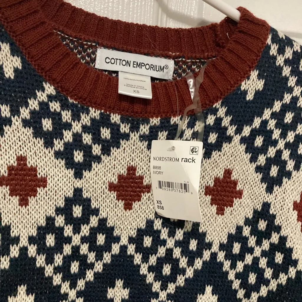 Cotton Emporium New Rust & Navy Cropped Geometric Pattern Knit Sweater - Image 3