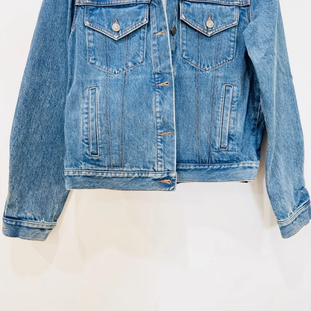 GUCCI Classic Blue Denim womens Jacket NEW - Image 6