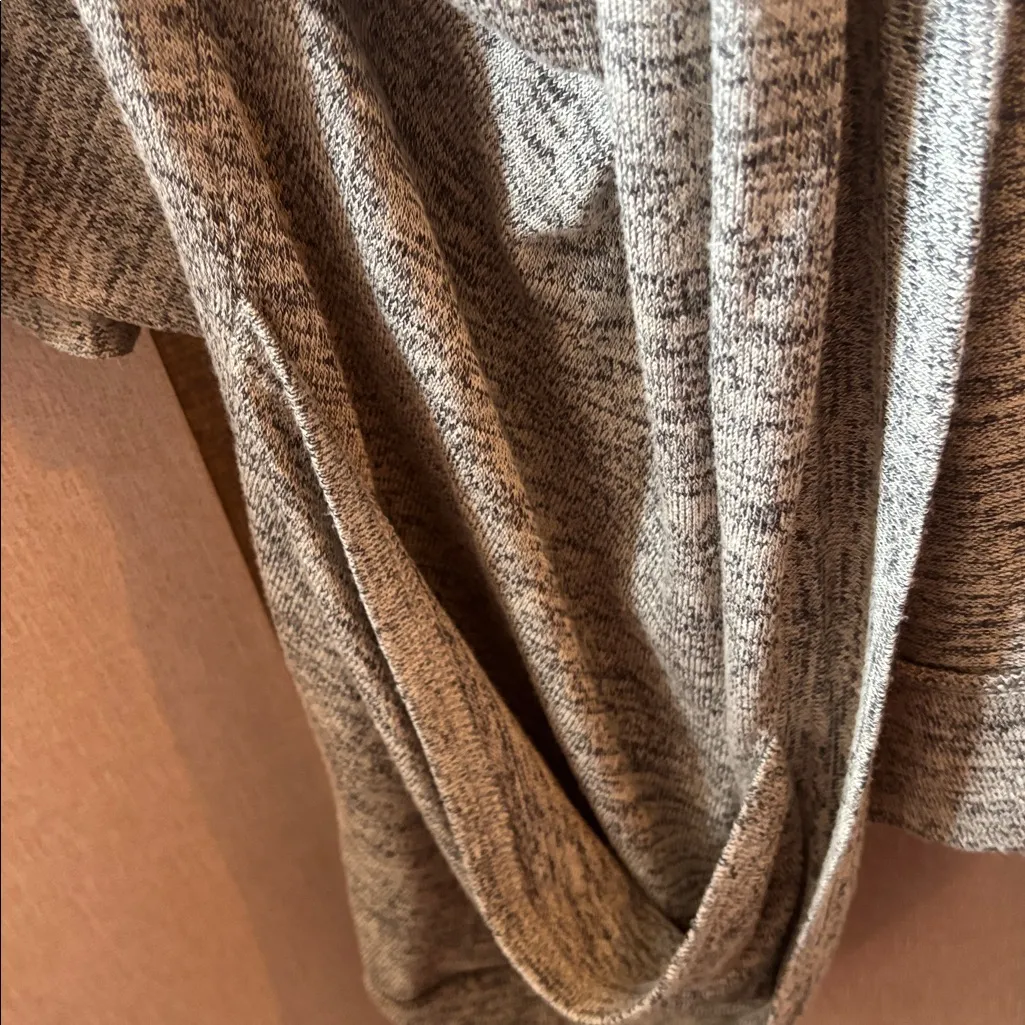 Olivia Blu Heathered Gray open front Cardigan 2x - Image 2