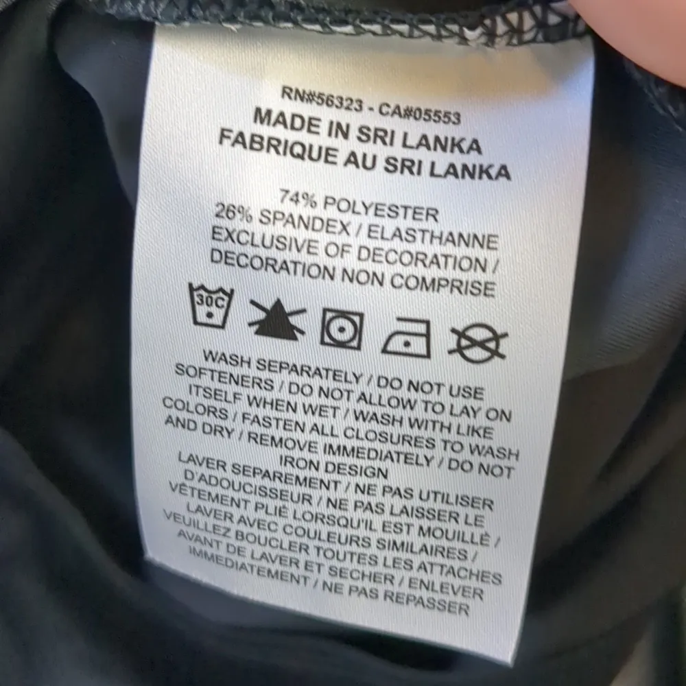 Jordan  flight bodysuit size XL - Image 8