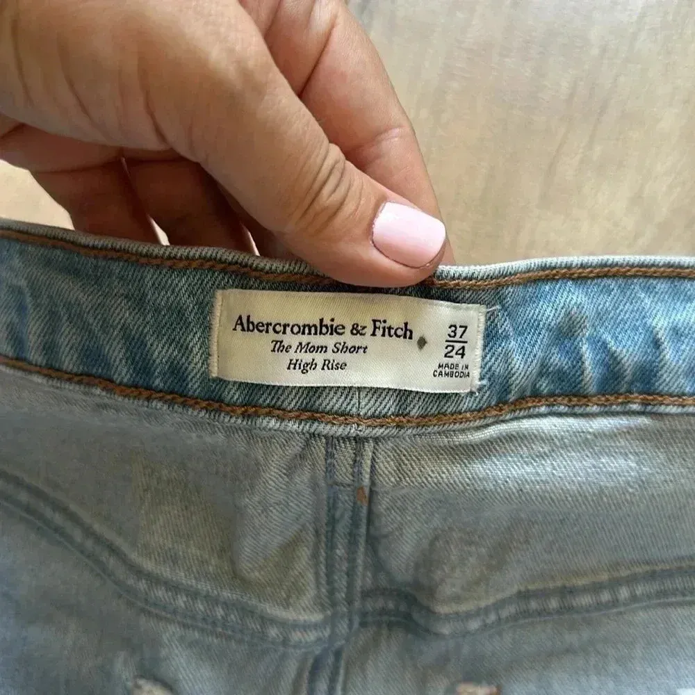 NWT Abercrombie & Fitch The Mom Short High Rise Plus Sz 37/24 - Image 4