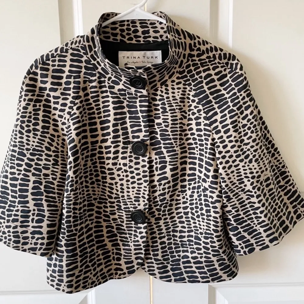 Trina Turk Animal Print Bolero Jacket Blazer - size 4 - Image 8