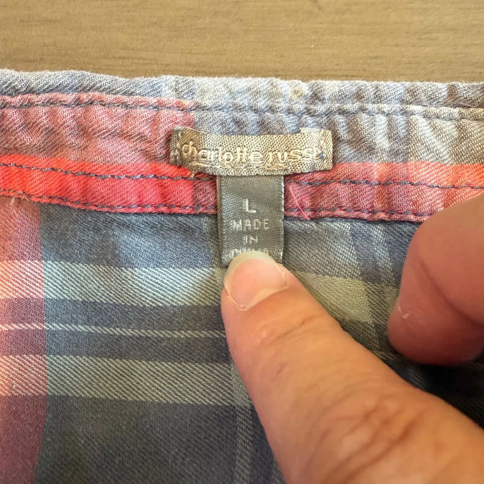 Charlotte Russe Women's Plaid Flannel Shirt Top Button Down Size‎ L - Image 3