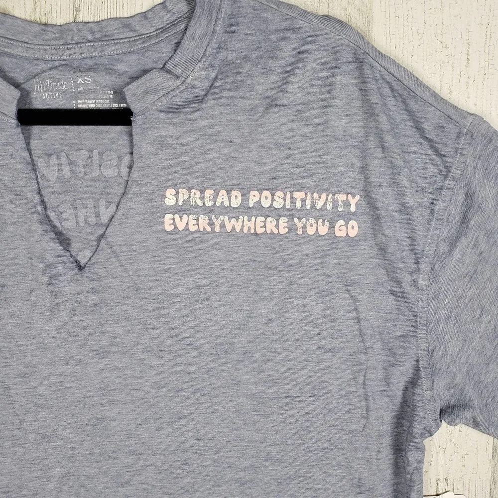 NWT Flirtitude Perfect Dusty Blue Positivity Graphic Crop Tee Women's Size XS - Image 2