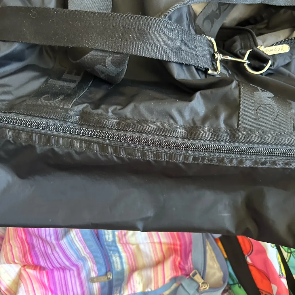 Lesportsac Colorful Travel Bags Set BUNDLE of 3 bags duffles & weekender - Image 5