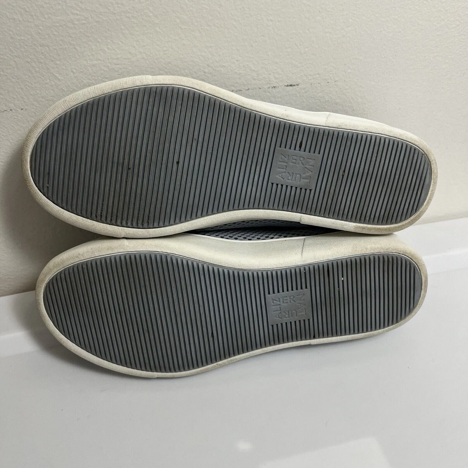 Naturalizer Cairo Casual Sneakers, Light Blue Mesh Fabric, Womens US Size 7 Wide - Image 5